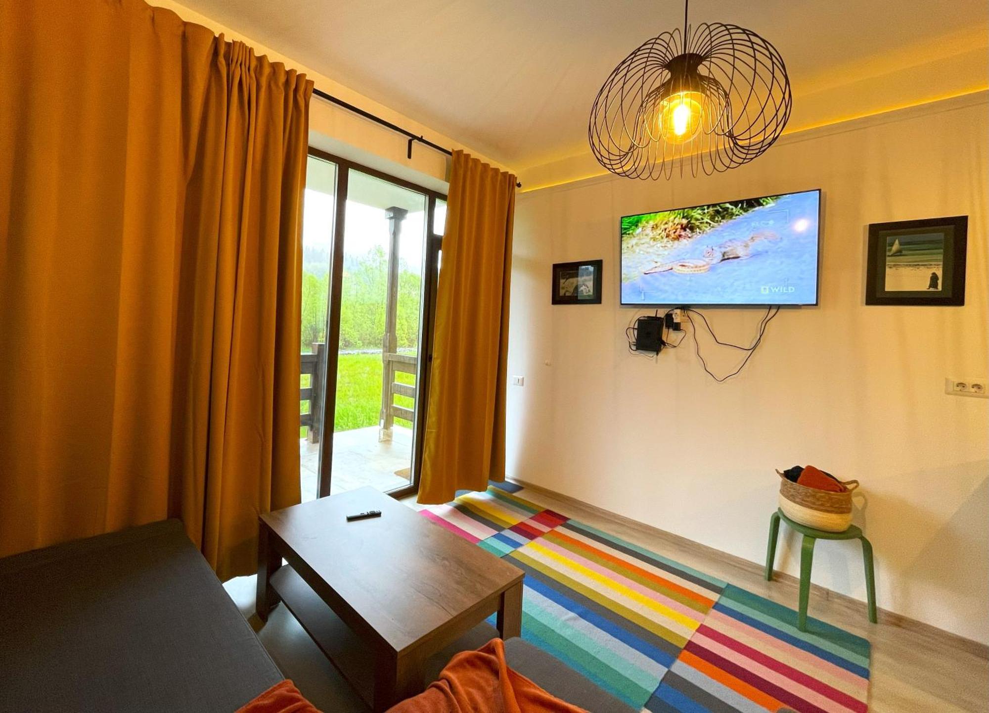 Cozy Riverfront Apartments With Garden And Mountain View Buşteni Exterior foto